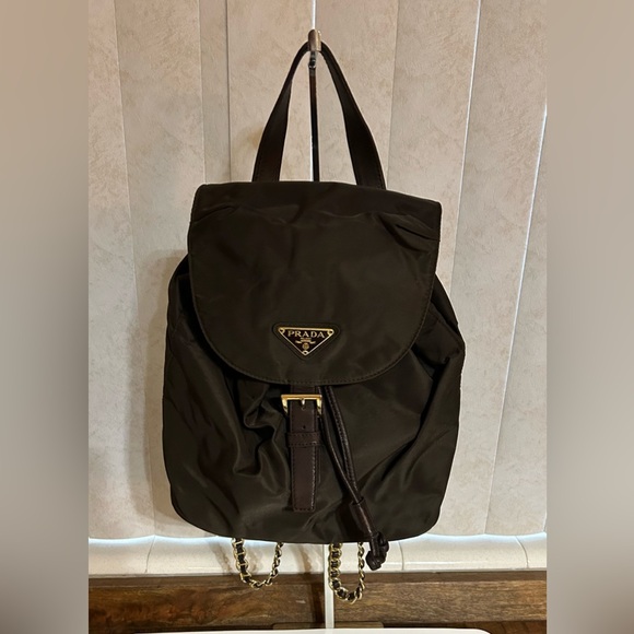 🌺 Authenticated Prada Mini Backpack - Picture 1 of 16